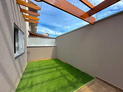 Casa - Térrea com 3 quartos (sendo 2 suite(s)) a 900,00 metros praia.