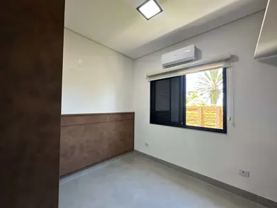 Apartamento - Amplo com 2 quartos (sendo 0 suite(s)) a 800,00 metros praia.