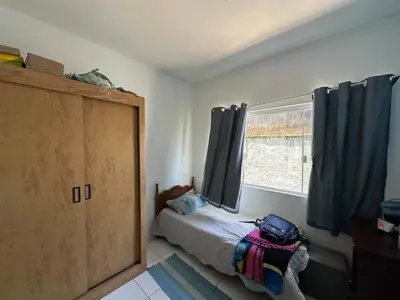 Casa - Térrea com Edícula com 3 quartos (sendo 0 suite(s)) a 3,00 metros praia.