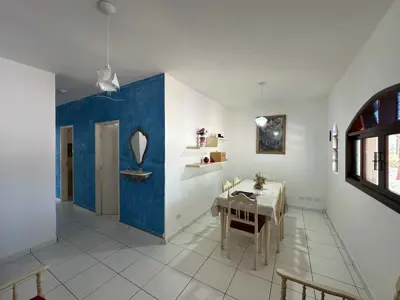 Casa - Térrea com Edícula com 3 quartos (sendo 0 suite(s)) a 3,00 metros praia.