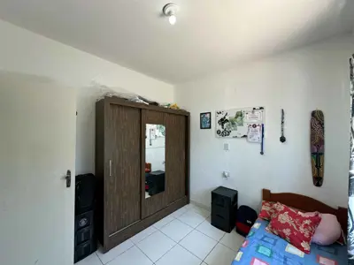 Casa - Térrea com Edícula com 3 quartos (sendo 0 suite(s)) a 3,00 metros praia.