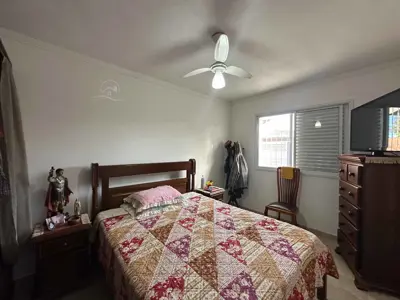 Casa - Térrea com 3 quartos (sendo 1 suite(s)) a 700,00 metros praia.