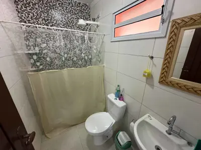 Casa - Térrea com 3 quartos (sendo 1 suite(s)) a 700,00 metros praia.