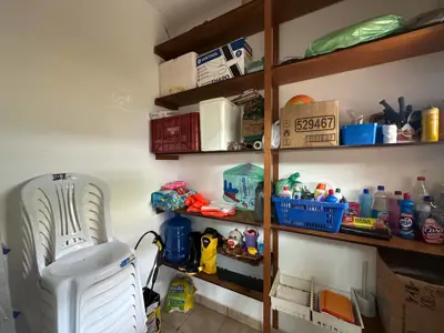 Casa - Sobrado com 4 quartos (sendo 1 suite(s)) a 500,00 metros praia.