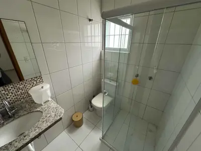 Casa - Sobrado com 4 quartos (sendo 3 suite(s)) a 200,00 metros praia.