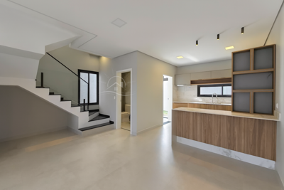 Casa - Sobrado Novo com 3 quartos (sendo 1 suite(s)) a 650,00 metros praia.