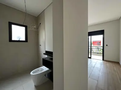 Casa - Sobrado Novo com 3 quartos (sendo 3 suite(s)) a 1300,00 metros praia.