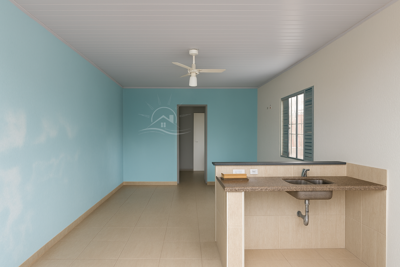 Casa - Sobrado com 3 quartos (sendo 1 suite(s)) a 100,00 metros praia.