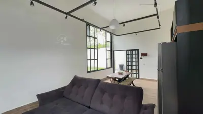 Casa - Térrea com 2 quartos (sendo 1 suite(s)) a 800,00 metros praia.