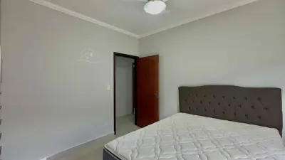 Casa - Térrea com piscina com 4 quartos (sendo 2 suite(s)) a 500,00 metros praia.