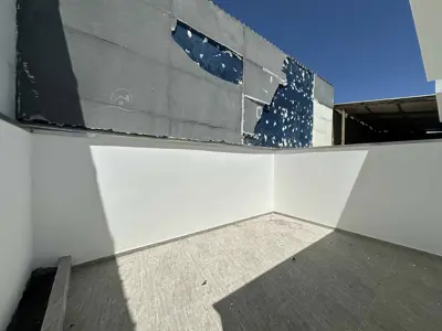 Casa - Térrea com 2 quartos (sendo 1 suite(s)) a 1000,00 metros praia.