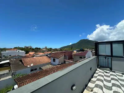 Apartamento - Cobertura com 2 quartos  a 900,00 metros praia.