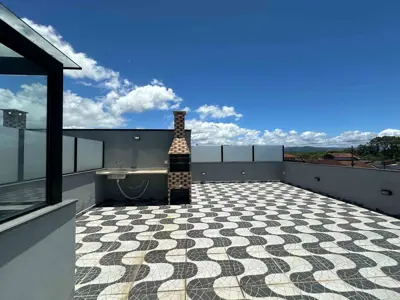 Apartamento - Cobertura com 2 quartos  a 900,00 metros praia.