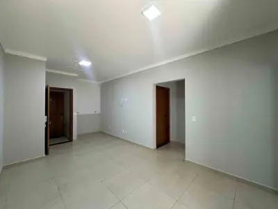 Apartamento - Cobertura com 2 quartos  a 900,00 metros praia.