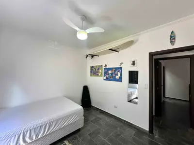 Casa - Térrea com 3 quartos (sendo 1 suite(s)) a 900,00 metros praia.