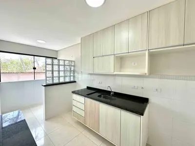 Apartamento - Duplex com 1 quartos (sendo 1 suite(s)) a 700,00 metros praia.