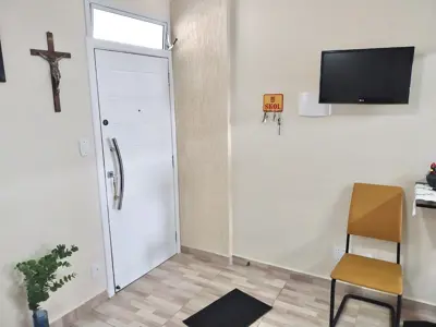 Apartamento - Alto com 1 quartos  a 10,00 metros praia.