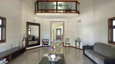 Casa - Térrea com 6 quartos (sendo 6 suite(s)) a 3000,00 metros praia.