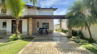 Casa - Térrea com 6 quartos (sendo 6 suite(s)) a 3000,00 metros praia.