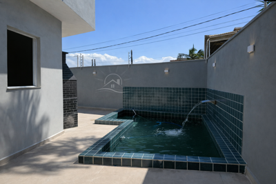 Casa - Térrea com piscina com 2 quartos (sendo 1 suite(s)) a 2000,00 metros praia.