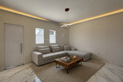 Casa - Térrea com piscina com 2 quartos (sendo 1 suite(s)) a 2000,00 metros praia.