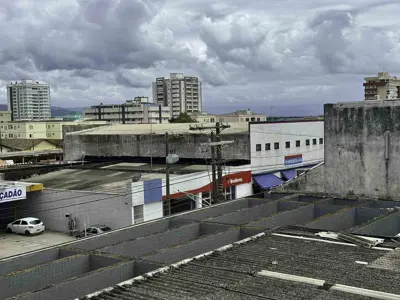 Apartamento - Alto com 1 quartos  a 100,00 metros praia.