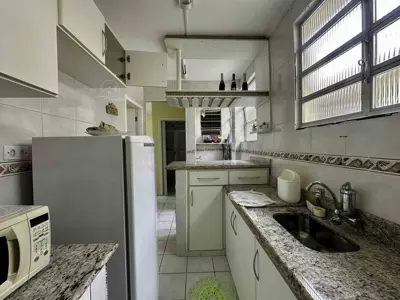 Apartamento - Alto com 1 quartos  a 100,00 metros praia.