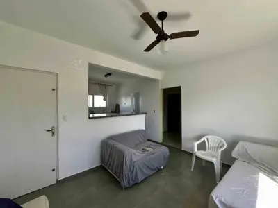 Apartamento - Alto com 2 quartos  a 500,00 metros praia.