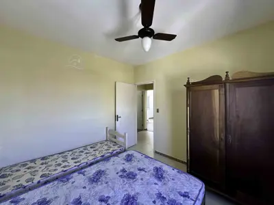 Apartamento - Alto com 2 quartos  a 500,00 metros praia.