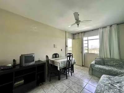 Apartamento - Amplo com 2 quartos  a 3500,00 metros praia.