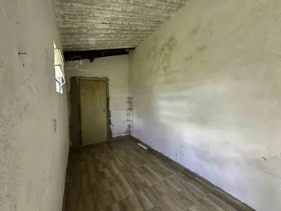 Chácara - Rural com  quartos  a 5000,00 metros praia.