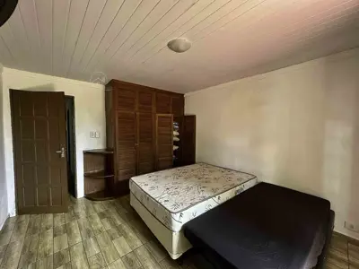 Chácara - Rural com  quartos  a 5000,00 metros praia.