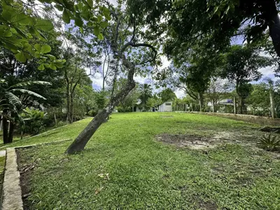 Chácara - Rural com  quartos  a 5000,00 metros praia.