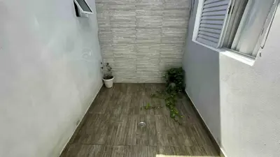 Casa - Térrea com 4 quartos (sendo 2 suite(s)) a 2000,00 metros praia.