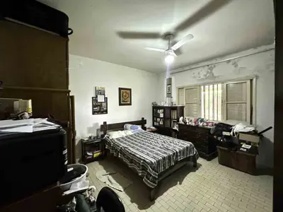 Casa - Sobrado com 4 quartos (sendo 1 suite(s)) a 100,00 metros praia.