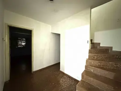 Casa - Sobrado com 4 quartos (sendo 1 suite(s)) a 100,00 metros praia.