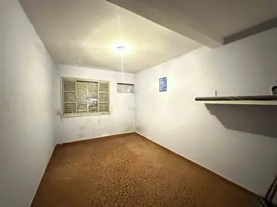 Casa - Sobrado com 4 quartos (sendo 1 suite(s)) a 100,00 metros praia.