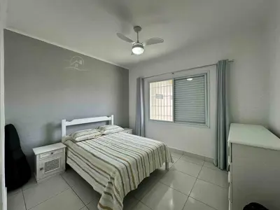 Casa - Térrea com 3 quartos (sendo 1 suite(s)) a 57,00 metros praia.