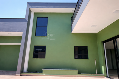 Casa - Térrea com 4 quartos (sendo 1 suite(s)) a 950,00 metros praia.