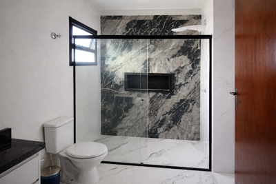 Casa - Térrea com 4 quartos (sendo 1 suite(s)) a 950,00 metros praia.