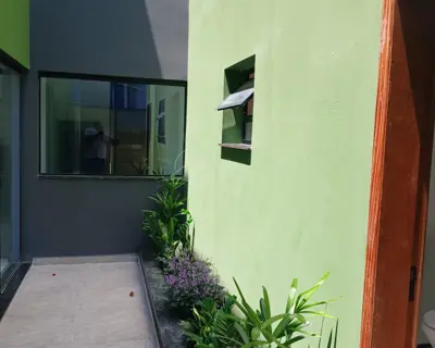 Casa - Térrea com 4 quartos (sendo 1 suite(s)) a 950,00 metros praia.