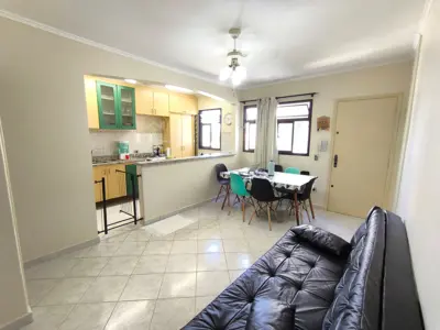 Apartamento - Amplo com 1 quartos  a 400,00 metros praia.