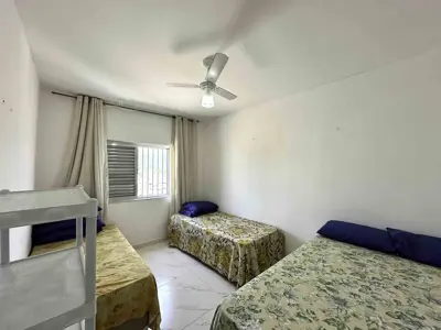Apartamento - Alto com 1 quartos (sendo 0 suite(s)) a 300,00 metros praia.
