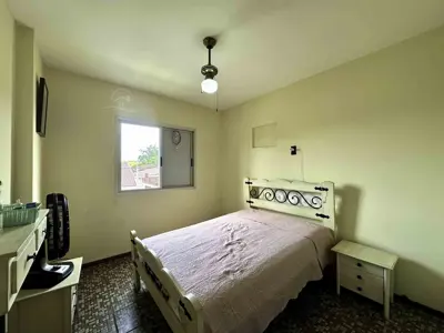 Apartamento - Amplo com 3 quartos (sendo 1 suite(s)) a 600,00 metros praia.