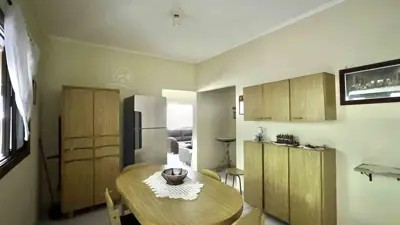 Casa - Térrea com 3 quartos (sendo 1 suite(s)) a 1200,00 metros praia.