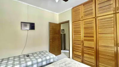 Casa - Térrea com 3 quartos (sendo 1 suite(s)) a 1200,00 metros praia.