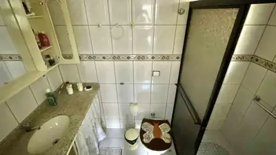 Casa - Térrea com 3 quartos (sendo 1 suite(s)) a 1200,00 metros praia.