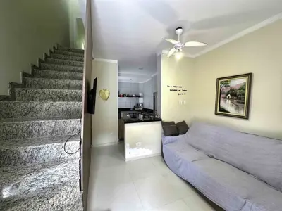 Apartamento - Duplex com 1 quartos (sendo 1 suite(s)) a 1100,00 metros praia.