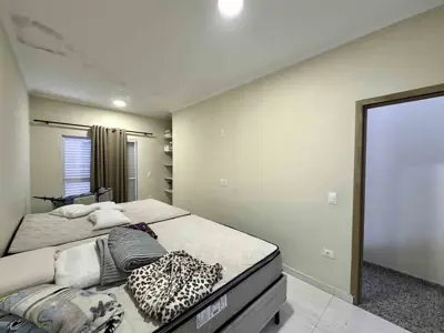 Apartamento - Duplex com 1 quartos (sendo 1 suite(s)) a 1100,00 metros praia.