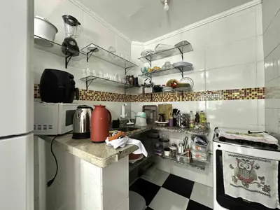 Apartamento - Duplex com 2 quartos (sendo 1 suite(s)) a 1100,00 metros praia.